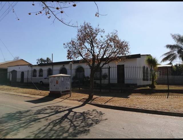 3 BEDROOM HOUSE FOR SALE IN DANVILLE